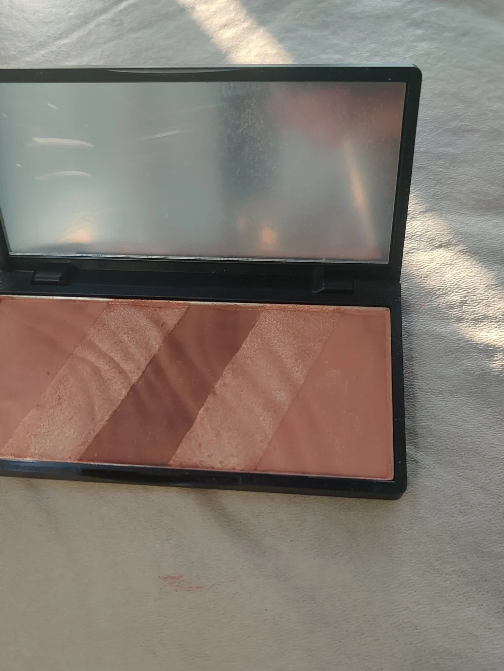 Bronze Essentials Bronzer Palette - Black